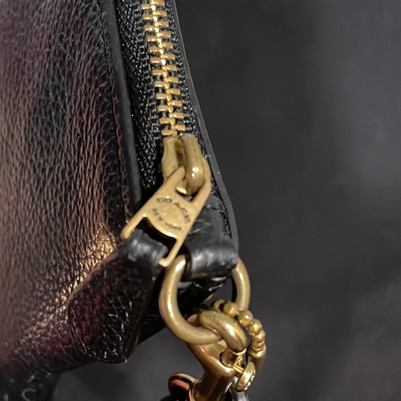 Coach Border Rivits Small Zip Wristlet - Picture 4 of 7